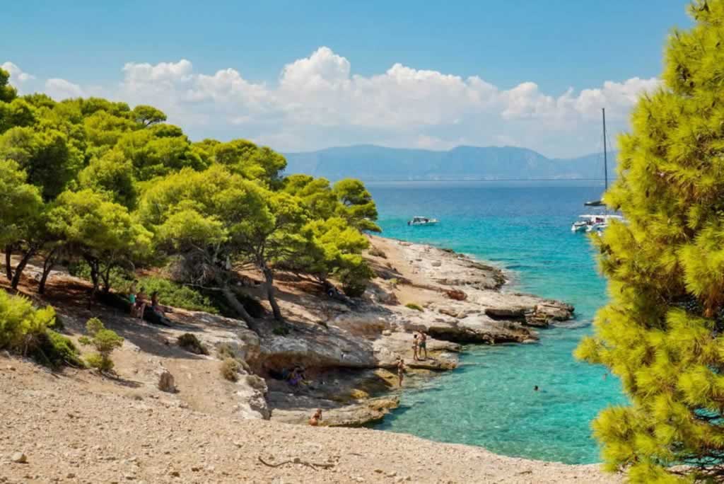 Uvala za kupanje i noćenje